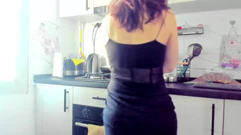 Klaras room online show from May 15, 9:09 am