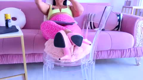 bootyliciousbunny online show from August 6, 2:05 pm
