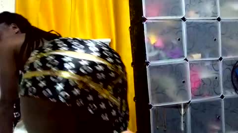 bootyliciouske online show from August 11, 8:11 pm