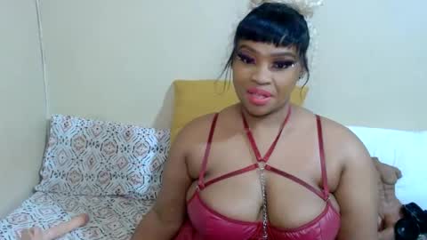 bootyshakerxxxx online show from August 14, 8:40 am