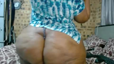 bootytwerkxxx online show from August 6, 12:42 am