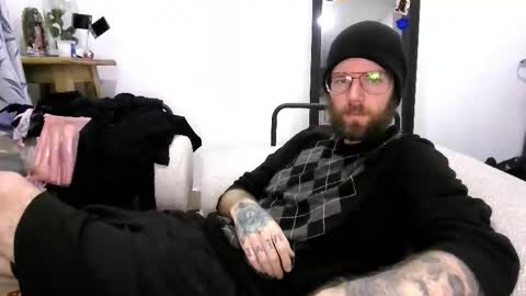 boredpunkdude666 online show from March 15, 12:15 am