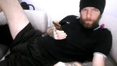 boredpunkdude666 online show from April 7, 1:54 am