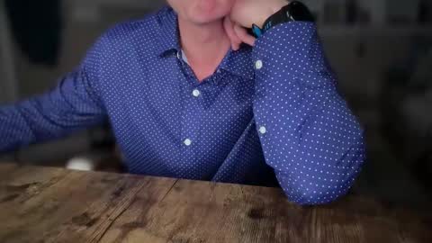 boredstud993102 online show from March 5, 6:59 pm