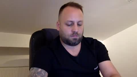 hugo online show from July 29, 11:34 pm