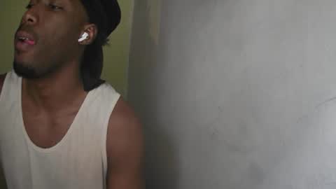 boss_playa98 online show from August 11, 12:12 am