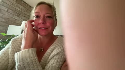 Bottledupgirl online show from August 9, 8:43 pm