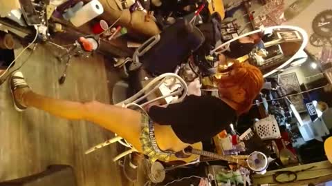 bouncybooty181369 online show from April 10, 10:23 am