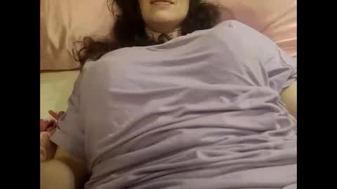 bouncyqueenmajesty online show from May 1, 7:29 pm