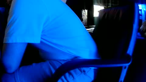 Bowerboi1217 online show from June 20, 1:38 am