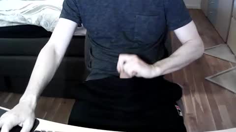 boy21yrs online show from March 28, 8:32 am