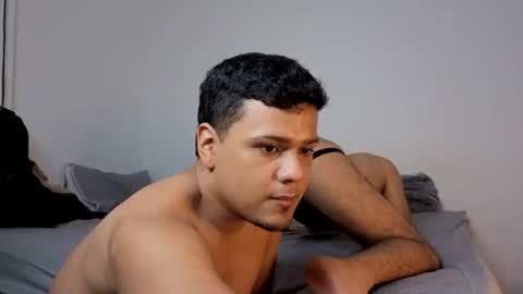 boy_s23 online show from April 10, 4:06 am