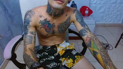 boy_tatto77 online show from July 30, 7:48 am