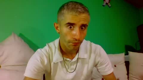 Felipe  online show from June 4, 12:14 am