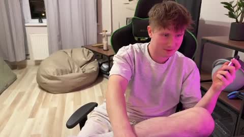 Eddie online show from March 29, 7:44 pm