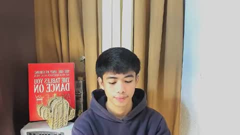 HI IM JAMES DONT FORGET GIVE ME THUMBS UP AND JOIN TO MY FANCLUB online show from August 6, 11:15 pm