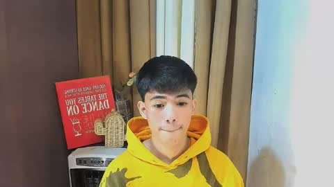 HI IM JAMES DONT FORGET GIVE ME THUMBS UP AND JOIN TO MY FANCLUB online show from August 16, 3:38 pm