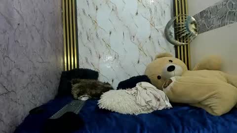 boys_curlys online show from August 12, 5:43 am