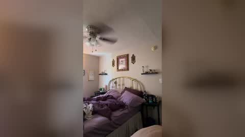 boyslim848977 online show from August 15, 2:32 pm