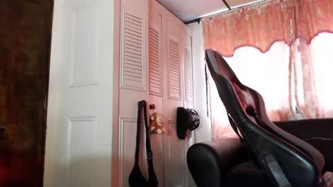 bra_c online show from August 8, 8:53 pm