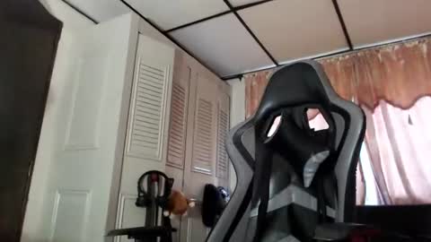 bra_c online show from August 15, 12:31 pm