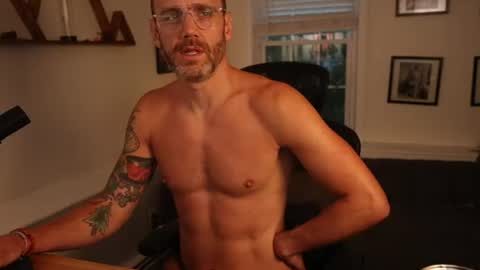BradBronton online show from August 3, 12:34 pm