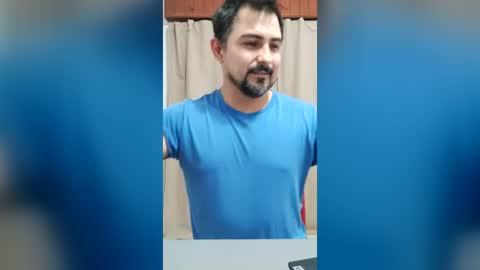 bradd_32 online show from July 23, 4:04 am