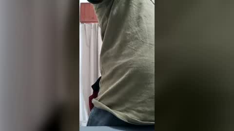bradd_32 online show from July 25, 12:09 pm