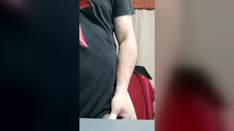 bradd_32 online show from July 28, 1:50 pm