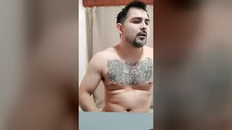bradd_32 online show from July 29, 12:56 pm