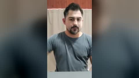 bradd_32 online show from August 1, 6:14 pm