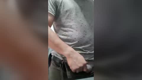 bradd_32 online show from August 4, 2:03 pm