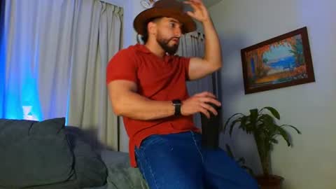 Bradley Martinez online show from July 15, 2:01 am