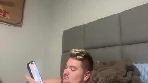 bradyp0629 online show from August 18, 4:51 am