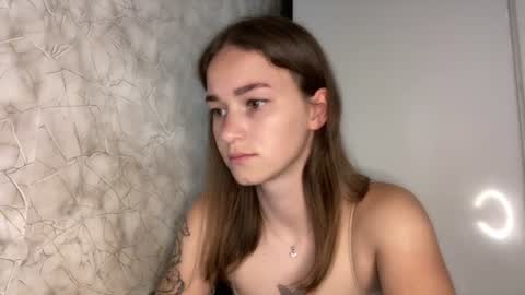 Kate online show from August 3, 6:04 pm