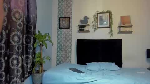 brandom_brook online show from August 11, 8:44 pm