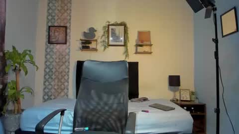 brandom_brook online show from August 12, 7:49 pm
