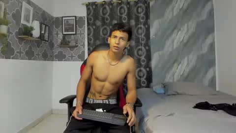 brandom_brook online show from August 14, 12:36 am