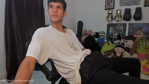 Brandon Stone online show from July 29, 10:39 pm