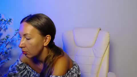 Brandy Gem online show from August 12, 7:22 am