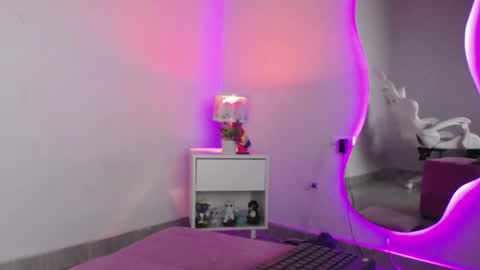 brandy_soto online show from July 25, 3:27 pm