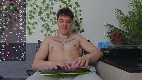 Johny Bravo online show from May 31, 2:30 pm