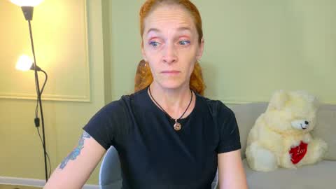 breeterner online show from August 16, 6:34 pm