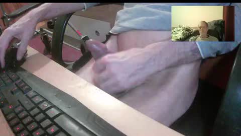 bremer64 online show from August 11, 9:17 pm