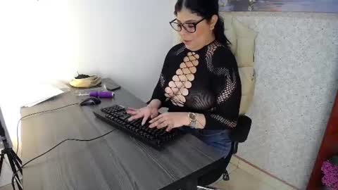 Brenda online show from August 10, 2:29 pm