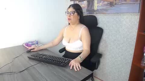 Brenda online show from August 15, 4:44 pm