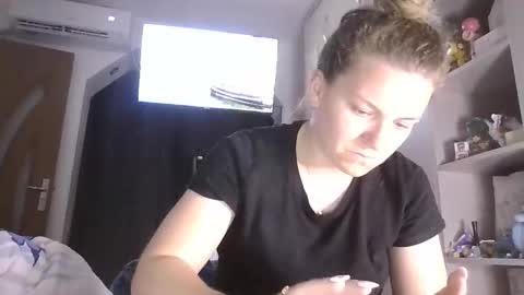 Brenda online show from May 14, 8:19 pm