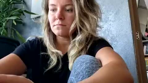 Brenda online show from June 16, 6:45 am