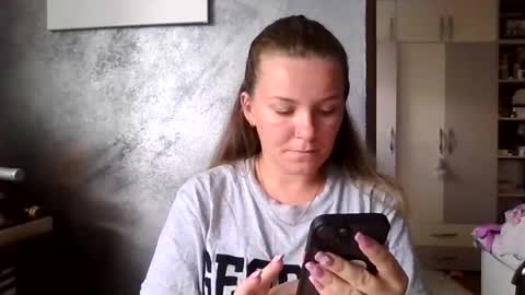 Brenda online show from July 8, 1:04 pm