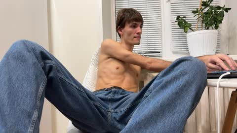 BrendanSilvers online show from April 5, 12:07 am
